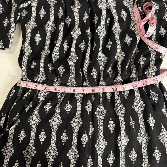 A.U.W. On/Off Shoulder Jumpsuit Black/White Print Wide Leg Bows Women’s Size 10 - Picture 8 of 14